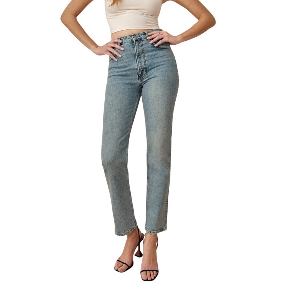 REFORMATION Liza Ultra High Rise‎ Straight Jeans in Malta